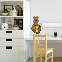 LED Corkboard - Finger Heart