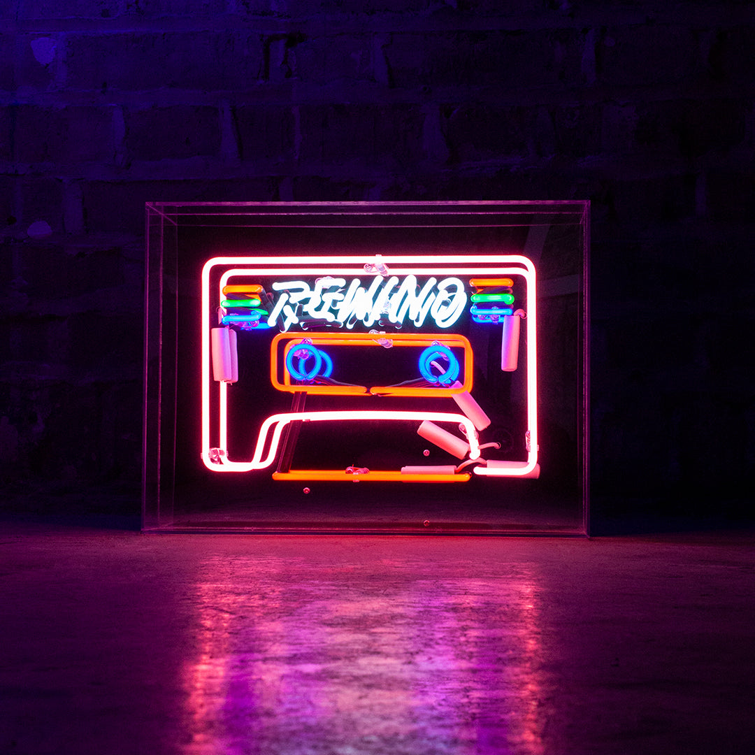 Kassette" Acrylbox Neonlicht