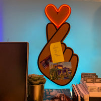 LED Corkboard - Finger Heart
