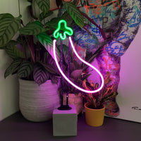 Neonschild 'Aubergine'