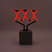 Neonschild 'XXX'