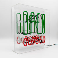 Großes Neonschild aus Glas 'Geöffnet / Geschlossen