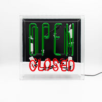 Großes Neonschild aus Glas 'Geöffnet / Geschlossen
