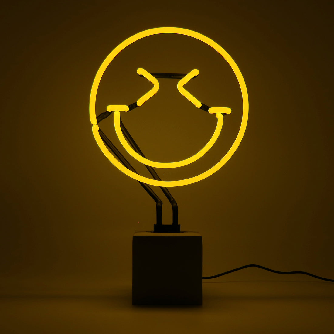 Giggle Yellow: SW Smiley Concrete Base Glass Neon