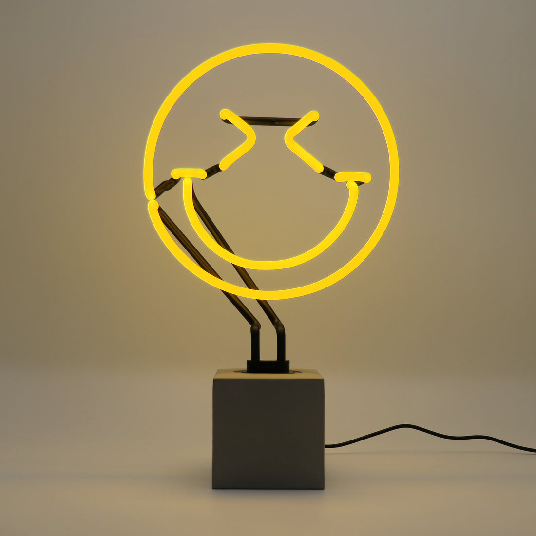 Giggle Yellow: SW Smiley Concrete Base Glass Neon