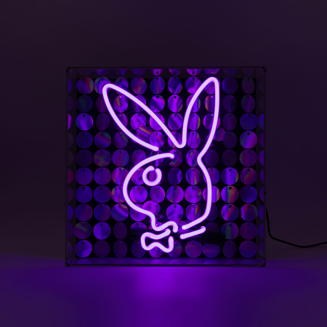 Playboy X Locomocean - Disco Bunny - Enseigne en verre et néon