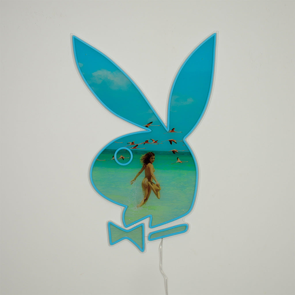 Playboy X Locomocean - Collage Playboy Bunny LED da montare a parete (in pre-ordine)
