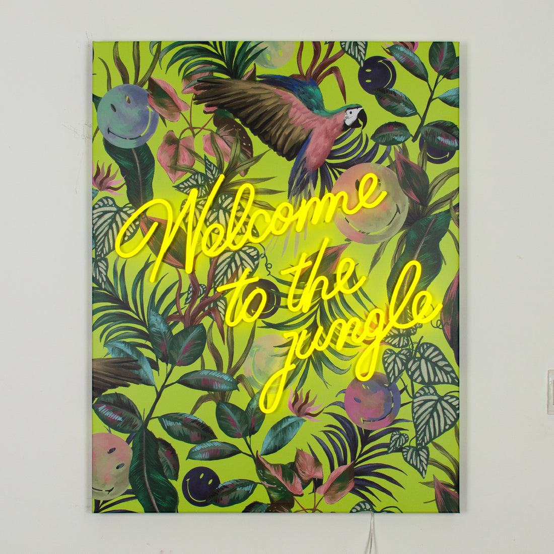 Welcome to the jungle Green: The Original Smiley LED Neon Canvas
