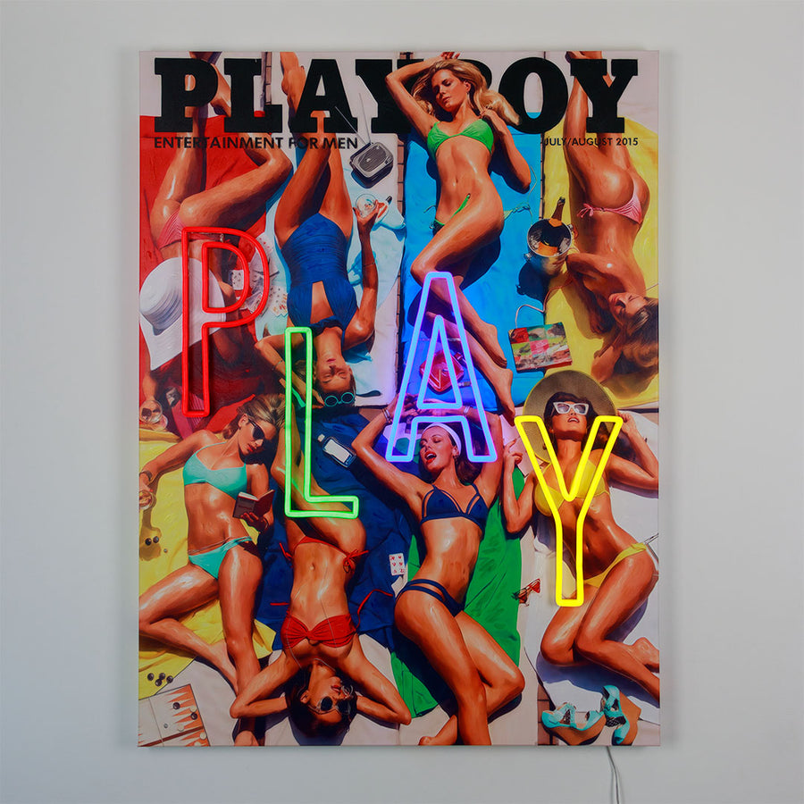 Playboy X Locomocean - Copertina di scena sulla spiaggia (LED Neon) (Pre-ordine)