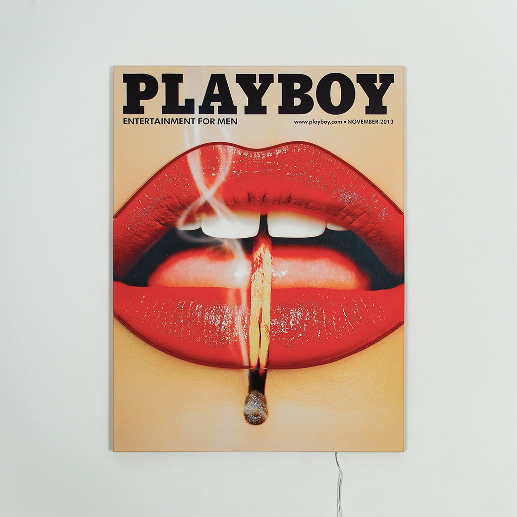 Playboy X Locomocean - Portada Escena de Playa (LED Neon) (Pre-Orden)
