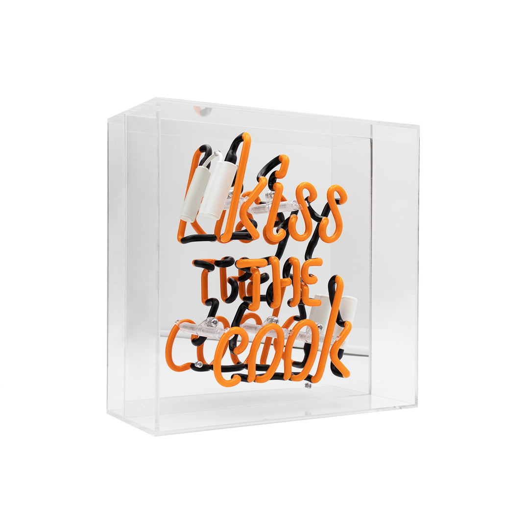 Enseigne néon en verre "Kiss the Cook" (Embrassez le cuisinier) Orange