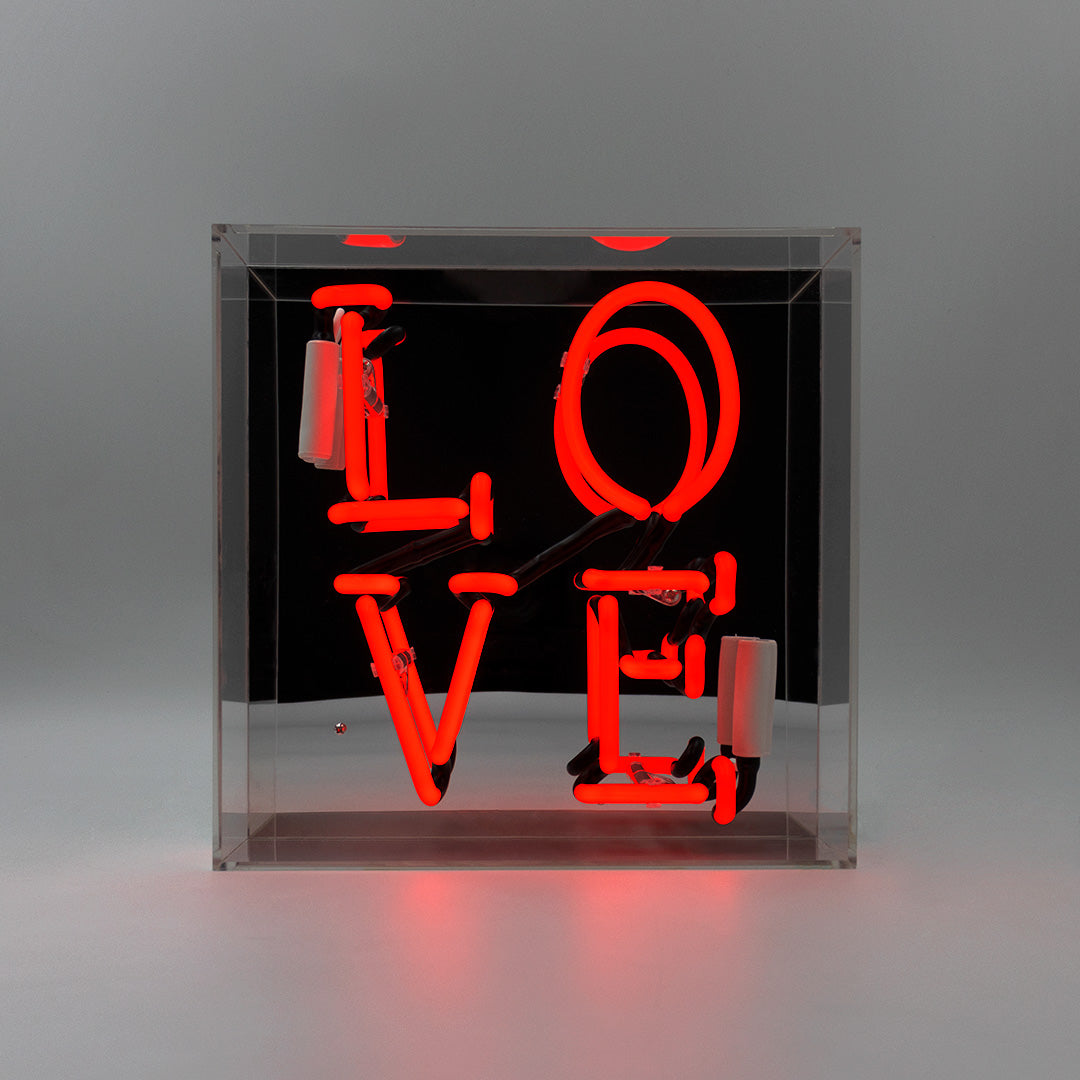 Neonschild 'Liebe' aus Glas - Rot