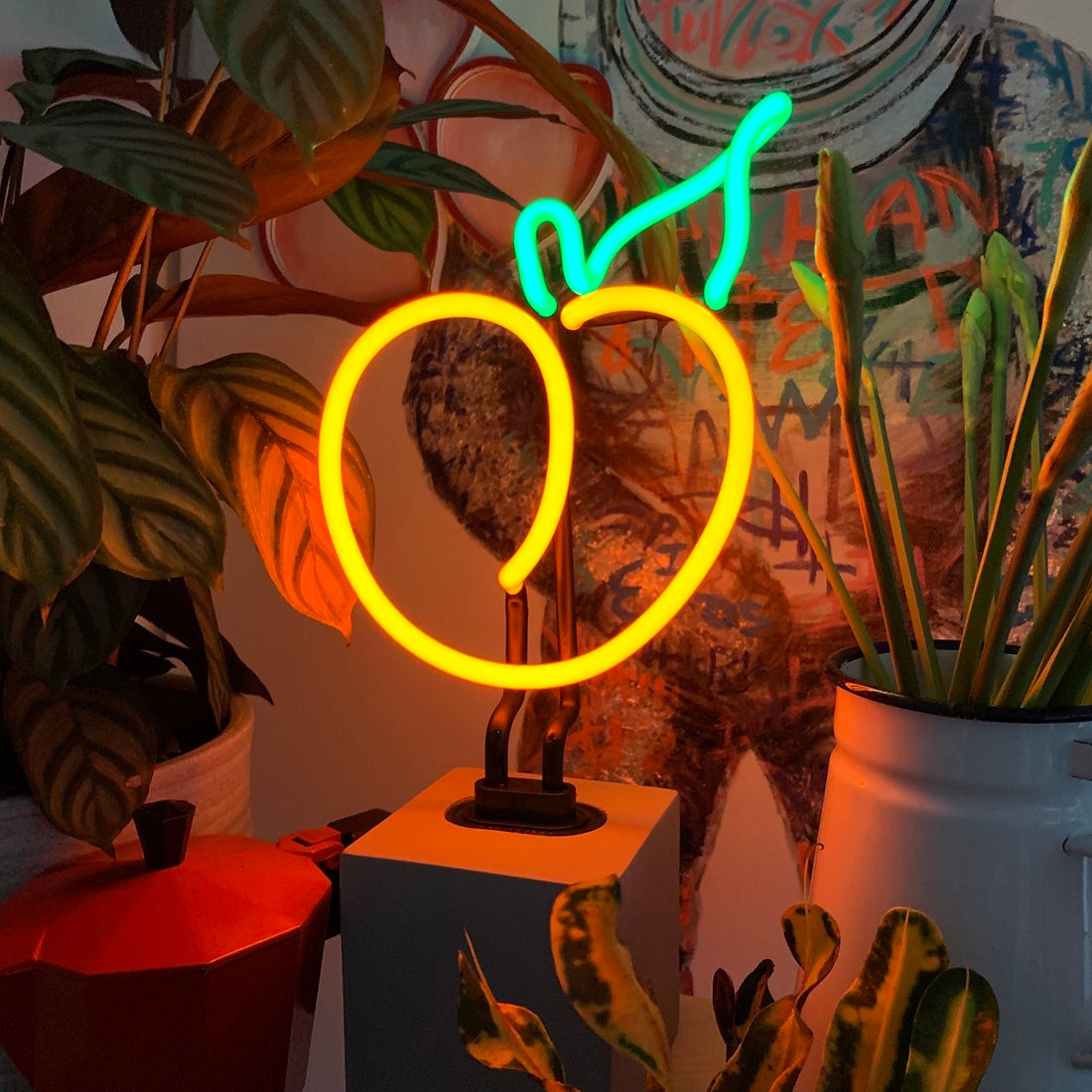 Neon 'Peach' Sign