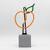 Cartello 'Peach' al neon